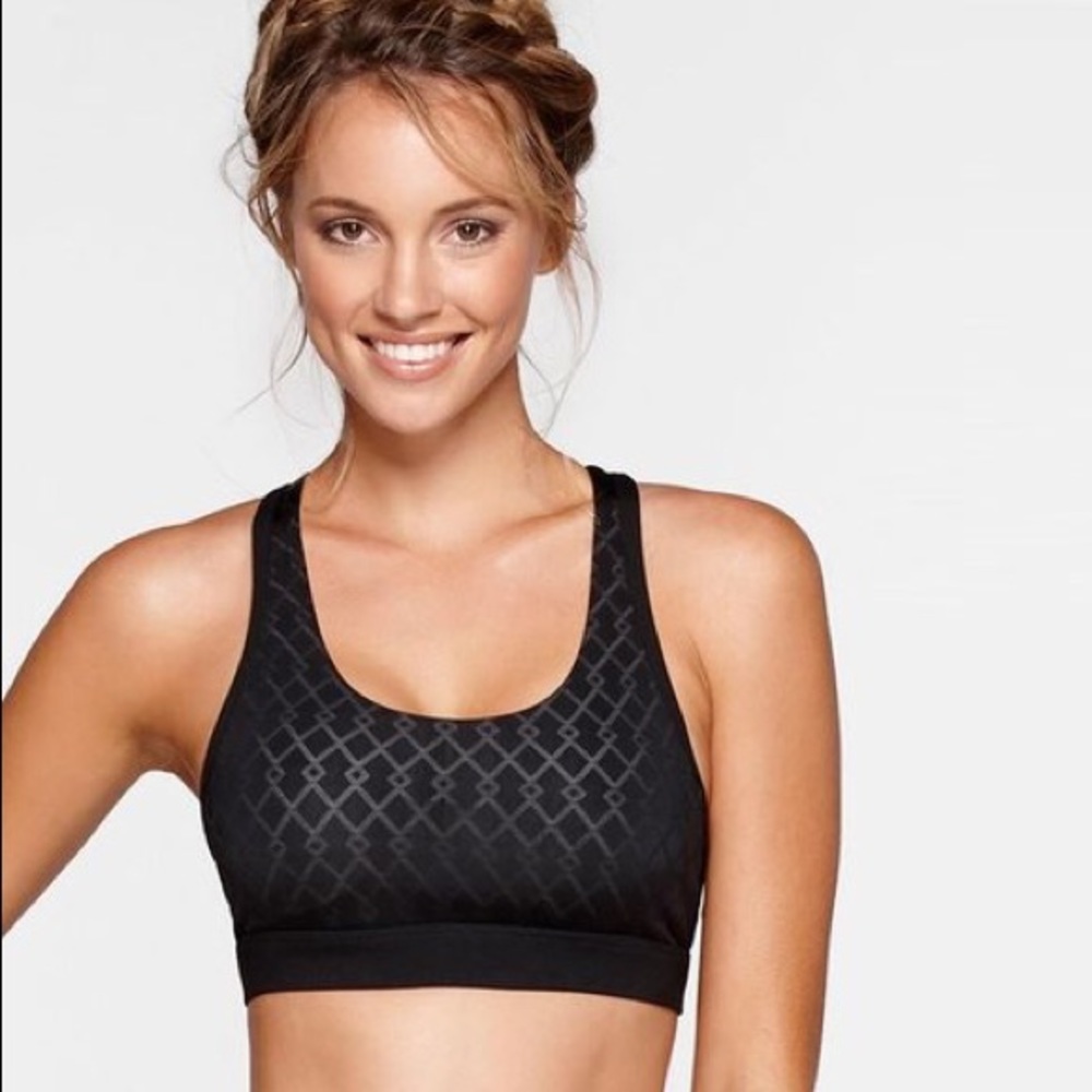 NWOT Black Lorna Jane Dynamic Sports Bra